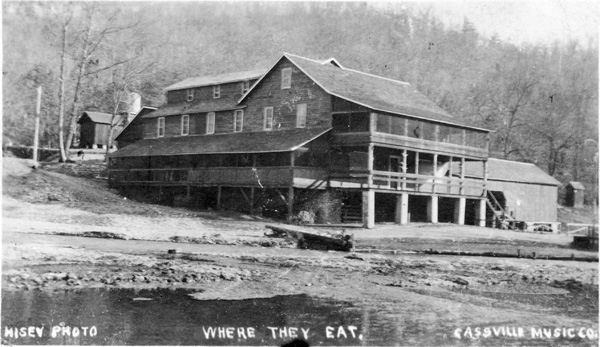 Roaring River Hotel